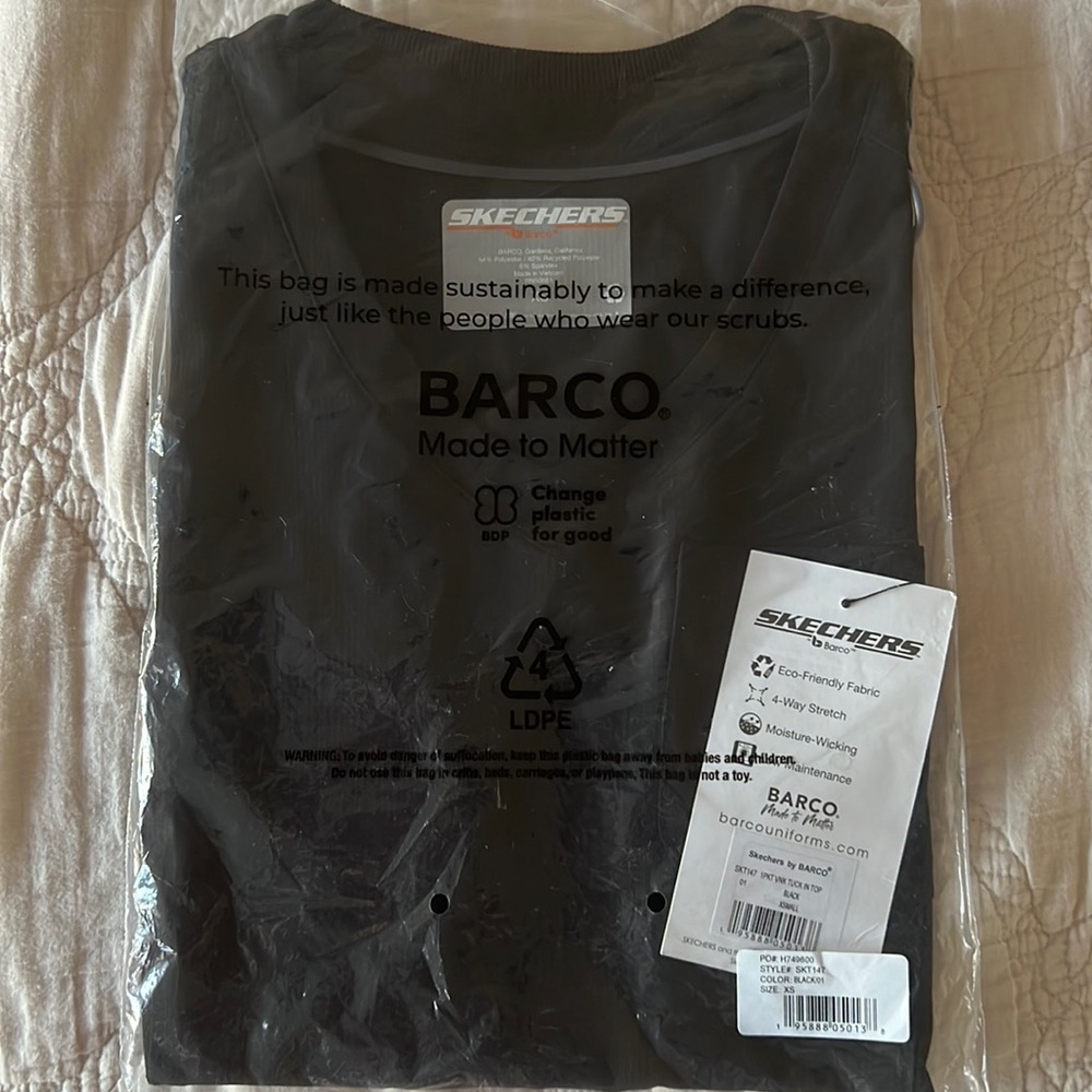 Skechers Scrub Top NWT